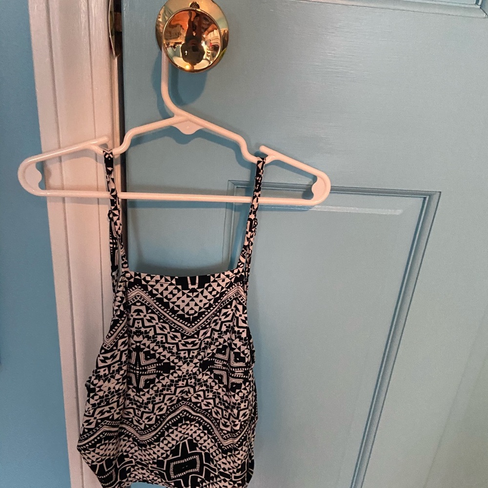 Cropped top